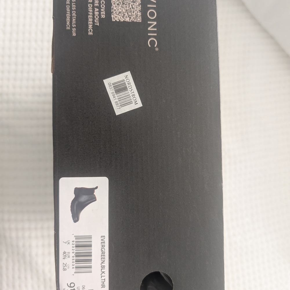 Vionic Women's Black Chelsea Boots 9.5 - Picture 5 of 5